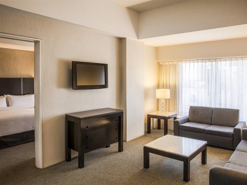 Real Inn Guadalajara Expo Екстер'єр фото