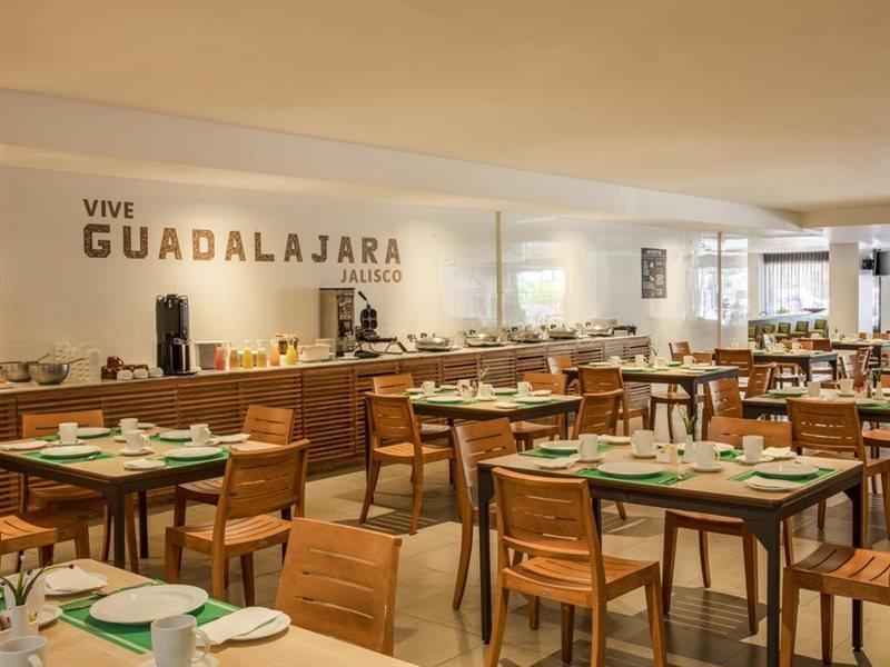 Real Inn Guadalajara Expo Екстер'єр фото