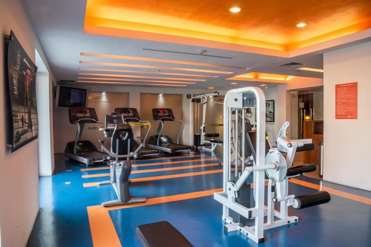 Real Inn Guadalajara Expo Екстер'єр фото