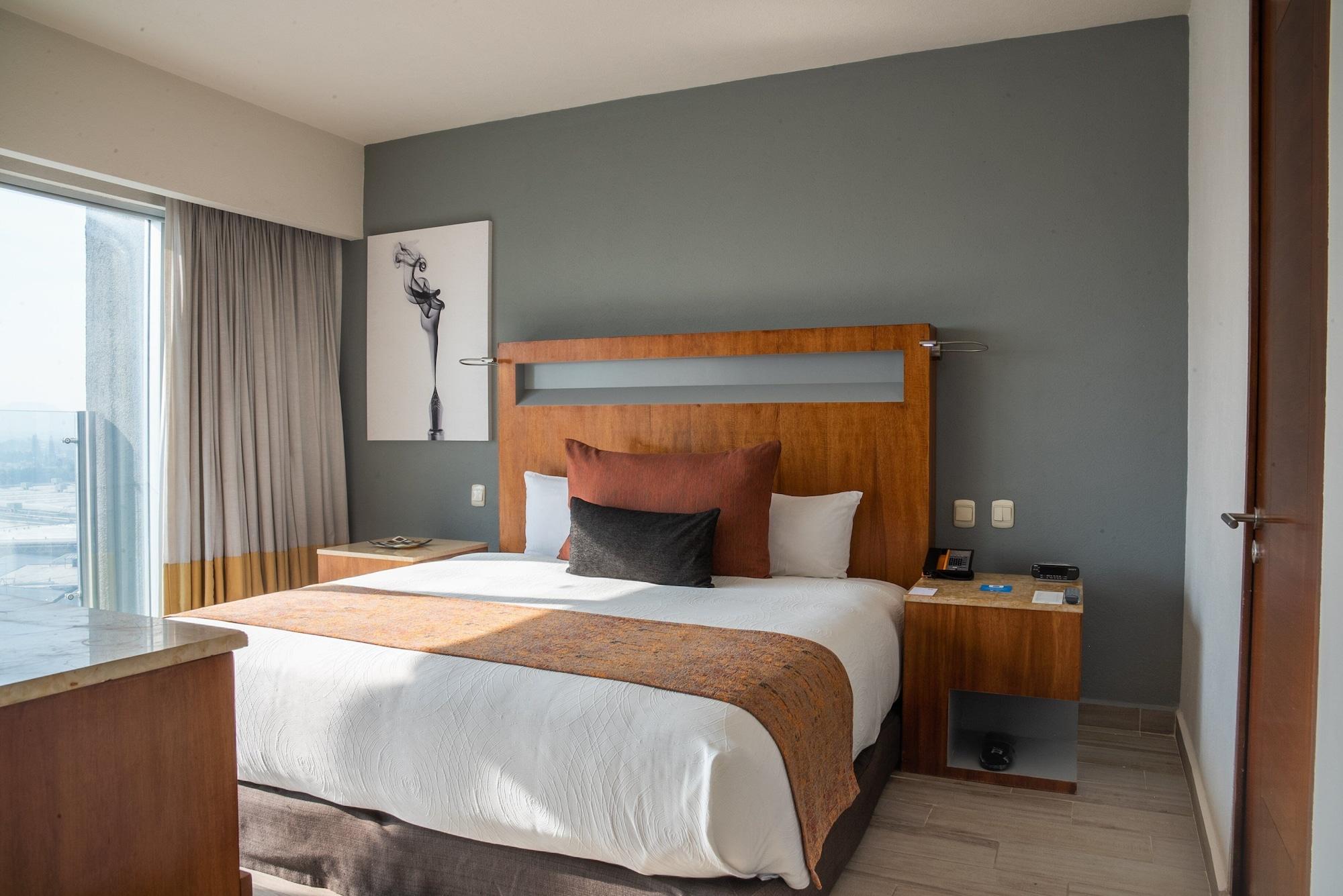 Real Inn Guadalajara Expo Екстер'єр фото