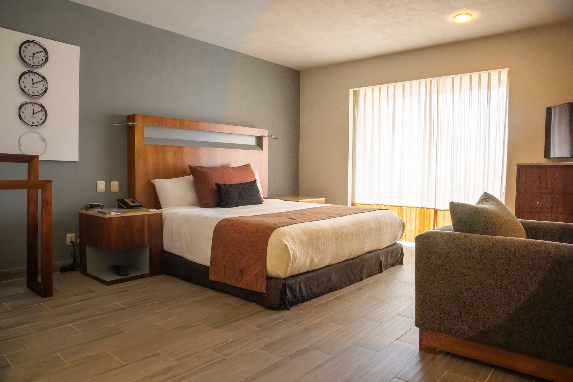 Real Inn Guadalajara Expo Екстер'єр фото
