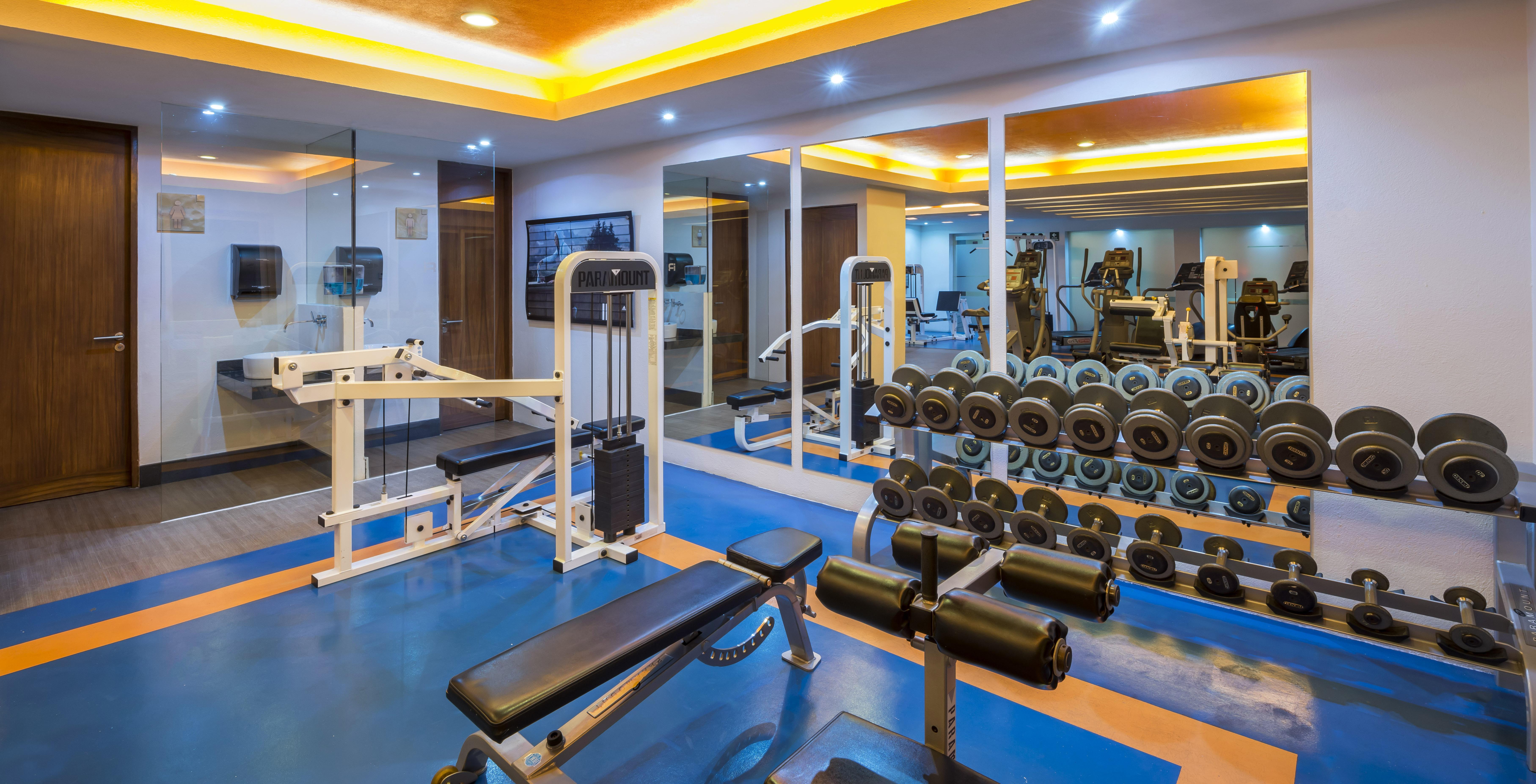 Real Inn Guadalajara Expo Екстер'єр фото