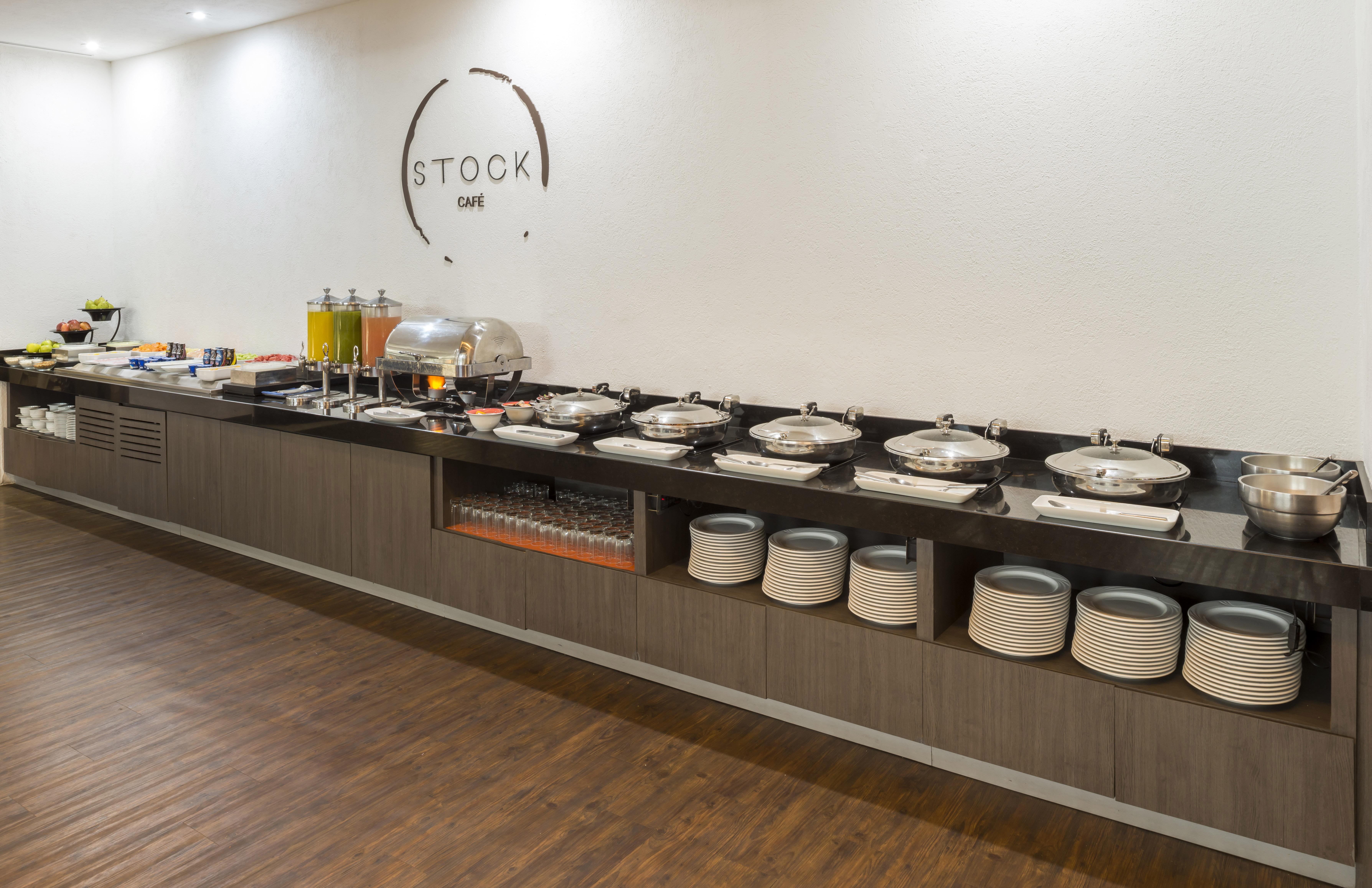 Real Inn Guadalajara Expo Екстер'єр фото