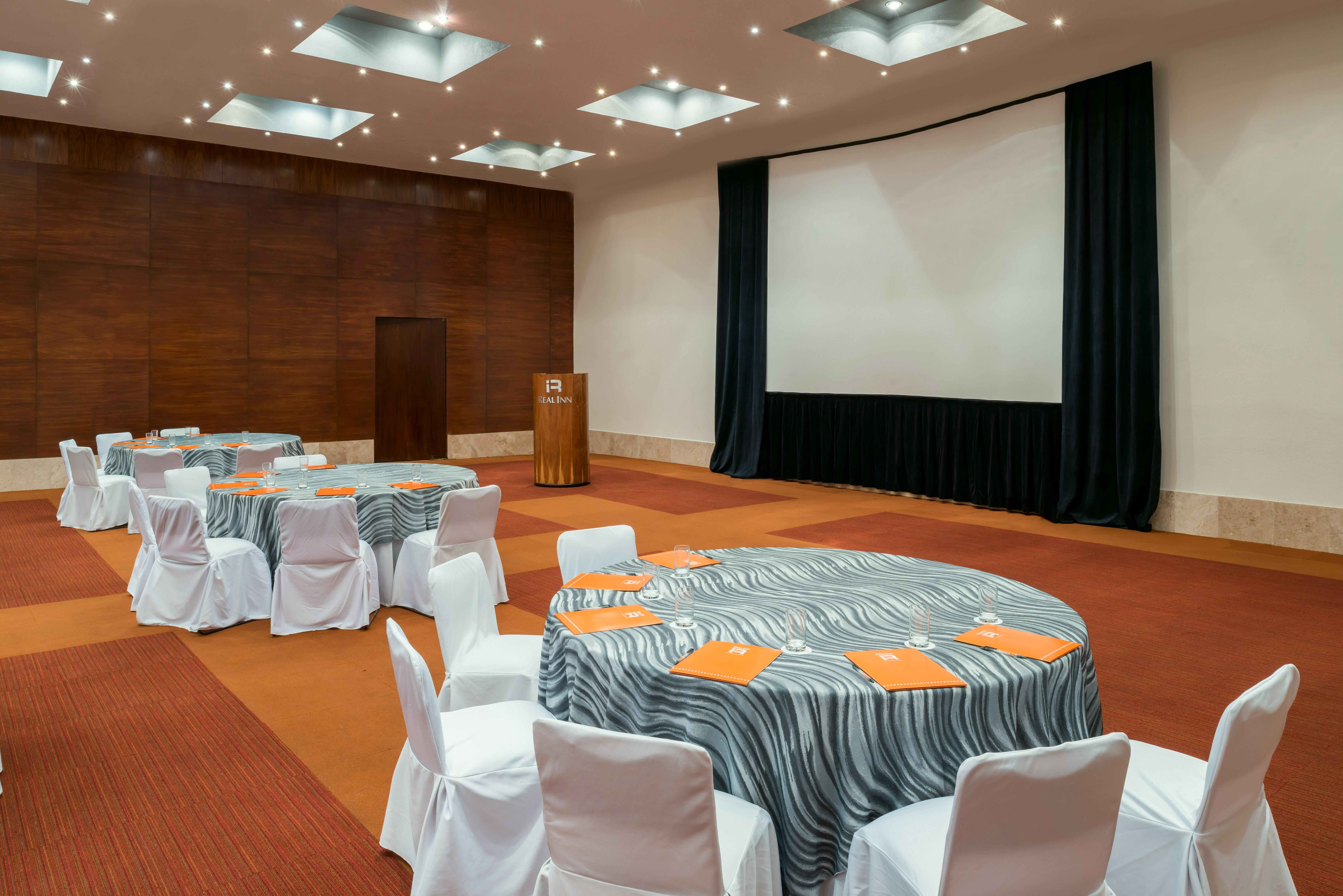 Real Inn Guadalajara Expo Екстер'єр фото