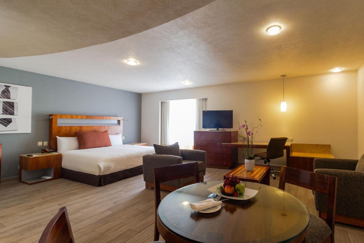 Real Inn Guadalajara Expo Екстер'єр фото