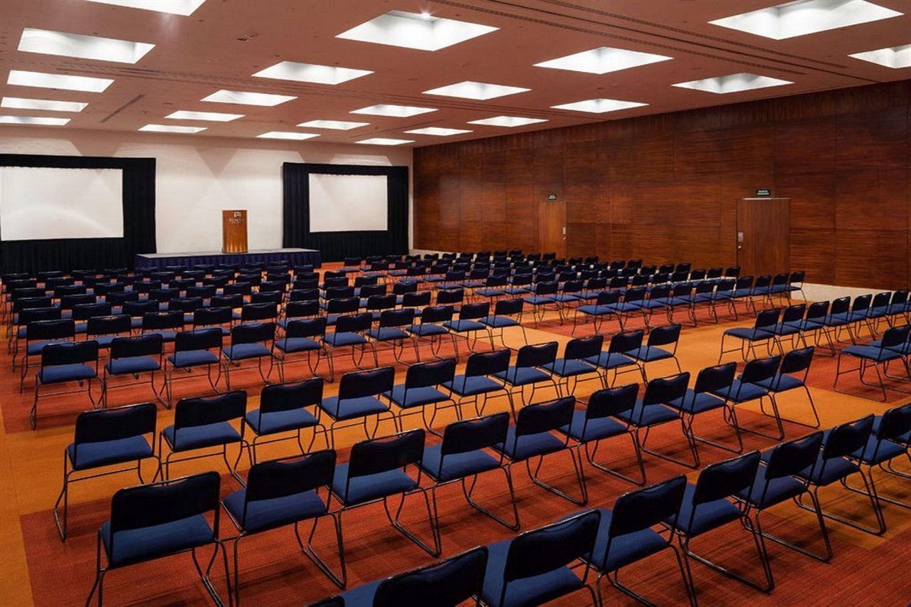 Real Inn Guadalajara Expo Екстер'єр фото
